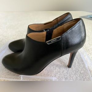 Black coach leather booties size 7.5 US